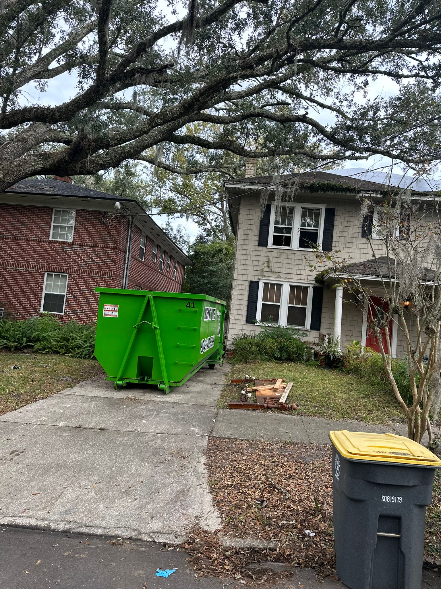 How Illegal Dumping Affects Jacksonville Communities and What You Can Do About It How Illegal Dumping Affects Jacksonville Communities and What You Can Do About It
